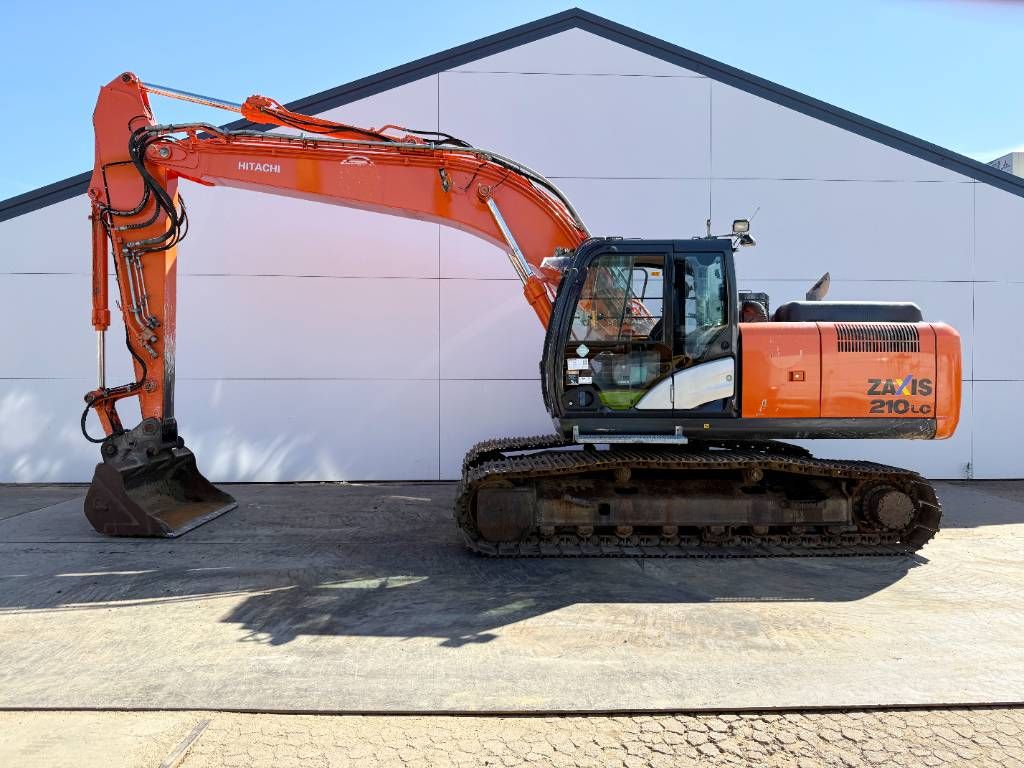 Hitachi ZX210-5B - Hammer Lines / Automatic Greasing