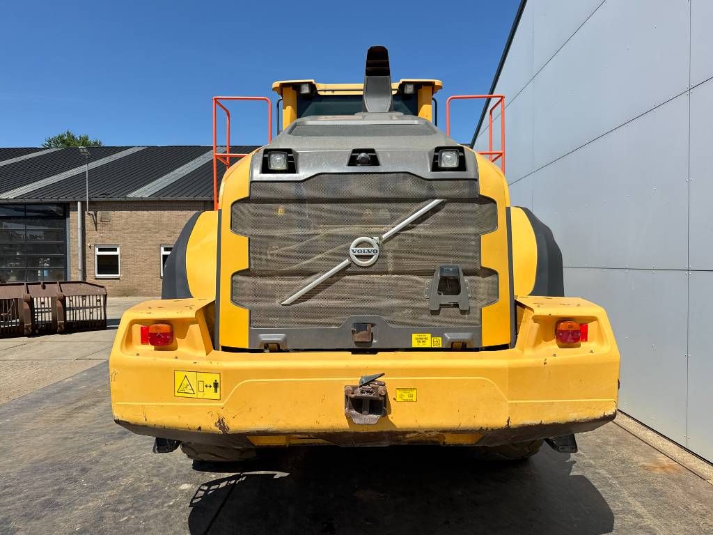 Volvo L180H - Automatic Greasing / Camera