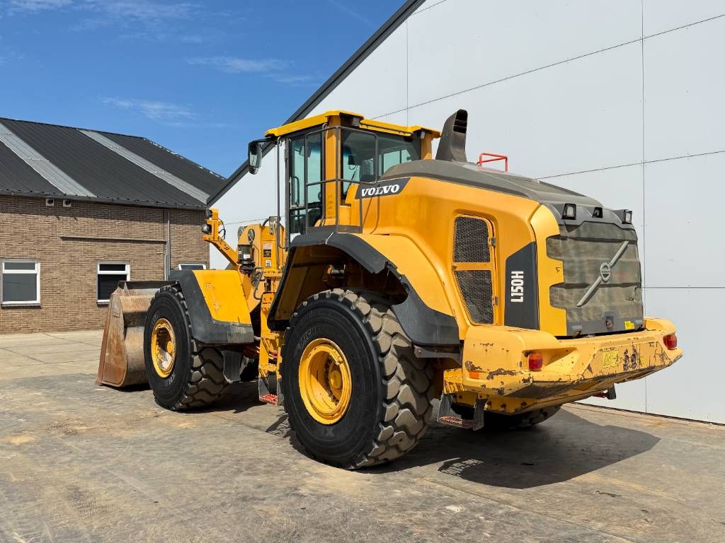 Volvo L150H - 3rd Function / Automatic Greasing