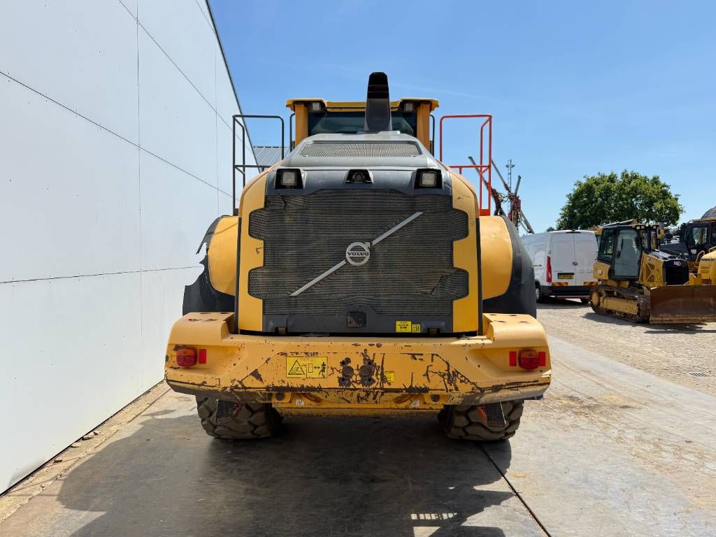 Volvo L150H - 3rd Function / Automatic Greasing