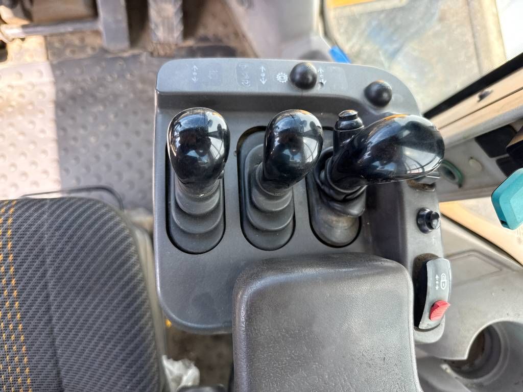 Volvo L150H - 3rd Function / Automatic Greasing