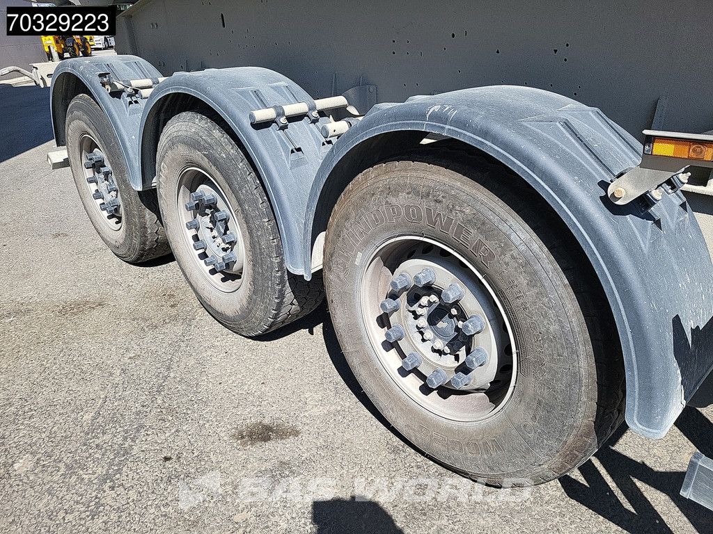 Schmitz SCB*S3D Lift Axle Steel
