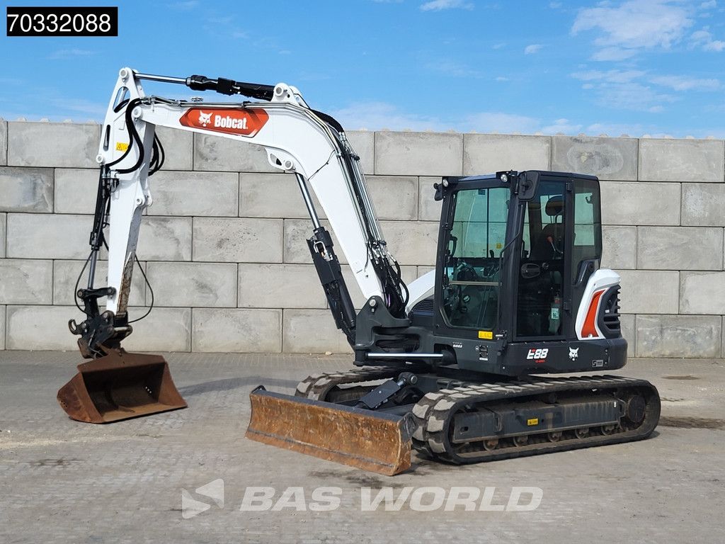 Bobcat E88 A/C - Like New!
