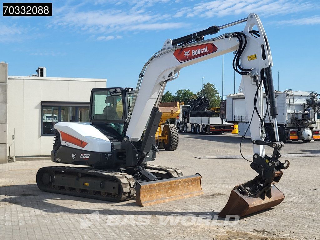 Bobcat E88 A/C - Like New!