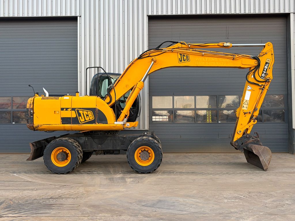 JCB JS175W