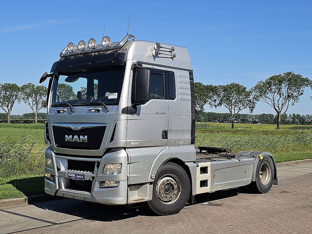 M.A.N. 18.560 TGX hydraulics