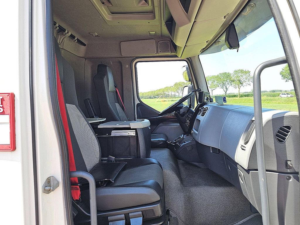 RENAULT D 220 automaat euro6