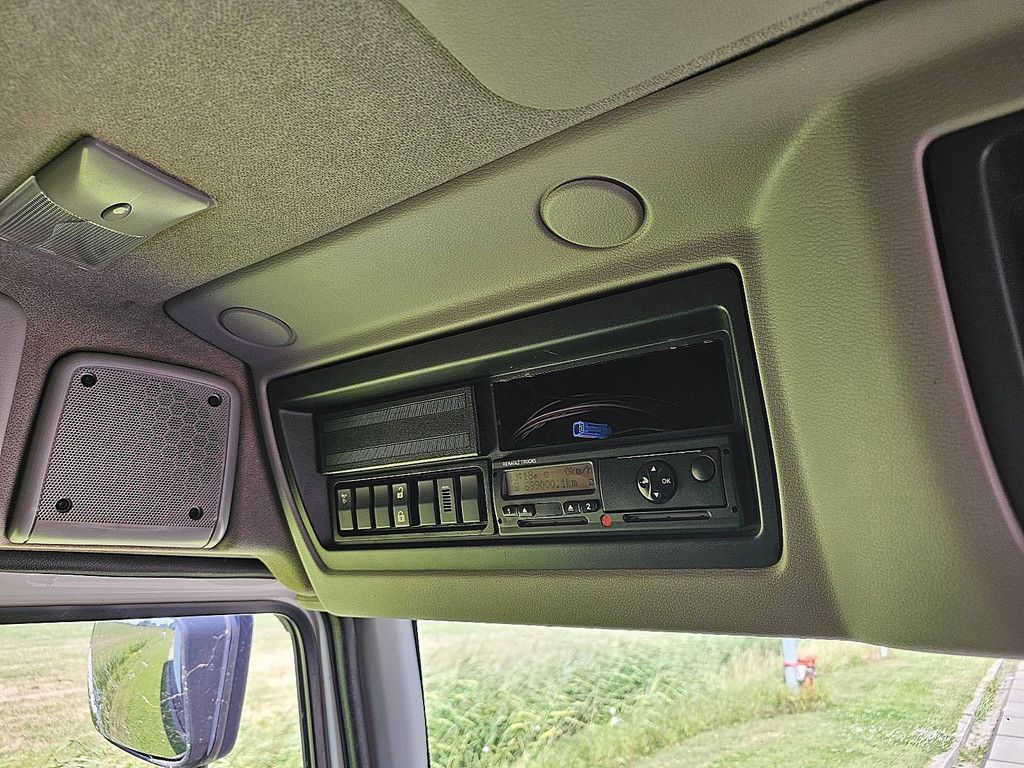 RENAULT D 220 automaat euro6
