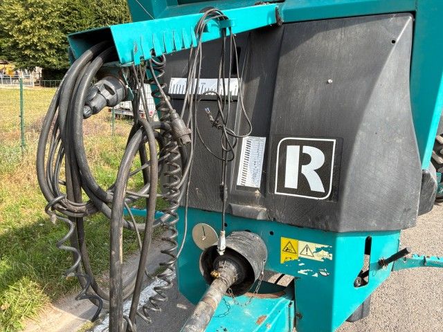2019 Rolland Rollforce 6118 Compost Spreader