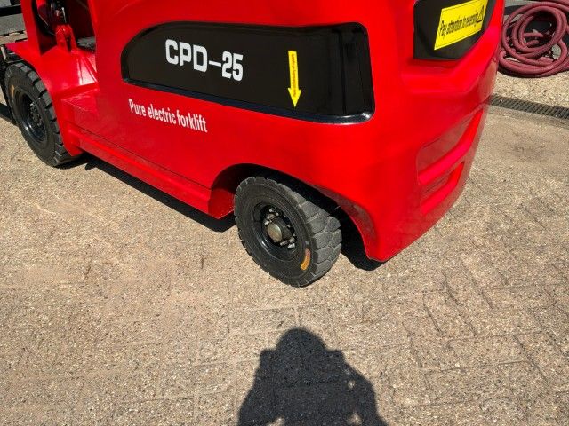 2025 CPD-25 Electric Forklift (Unused)