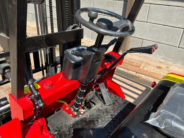 2025 CPD-25 Electric Forklift (Unused)