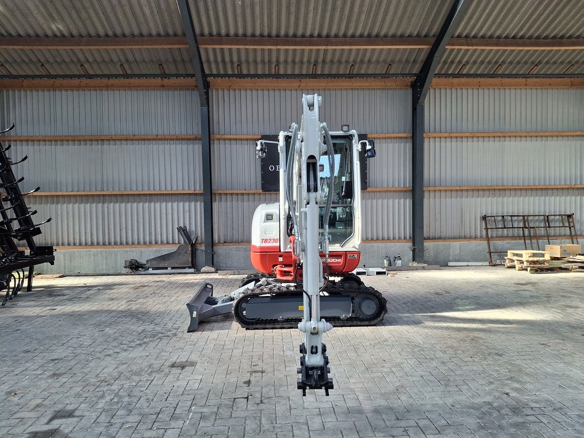 Takeuchi TB230, minigraver, minikraan, BJ2026, Nieuw!