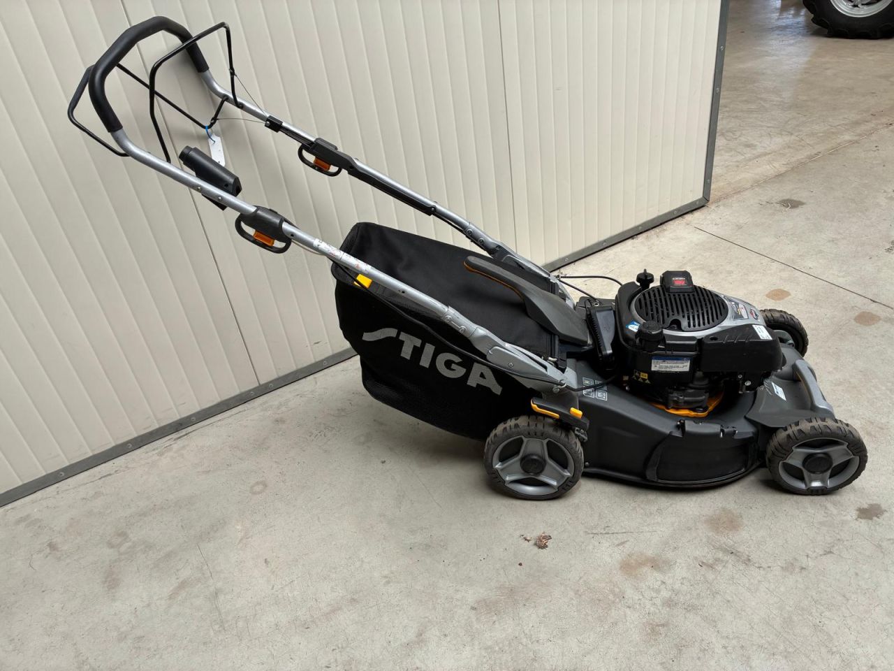 Stiga Twinclip 50 SEQB grasmaaier
