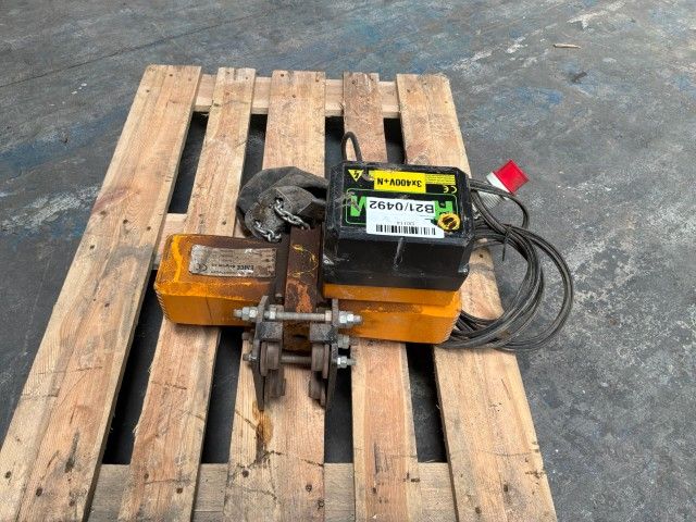 2002 EMCE Electric Chain Hoist