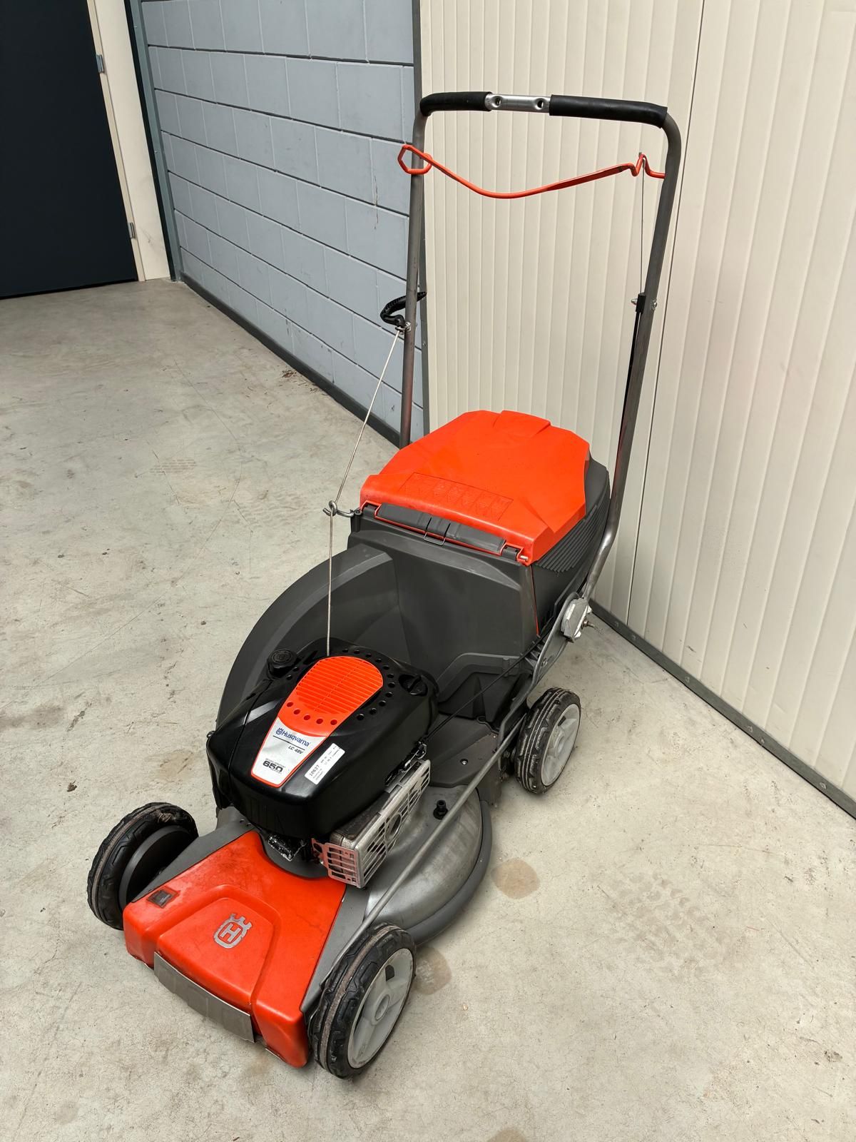 Husqvarna LC48V grasmaaier