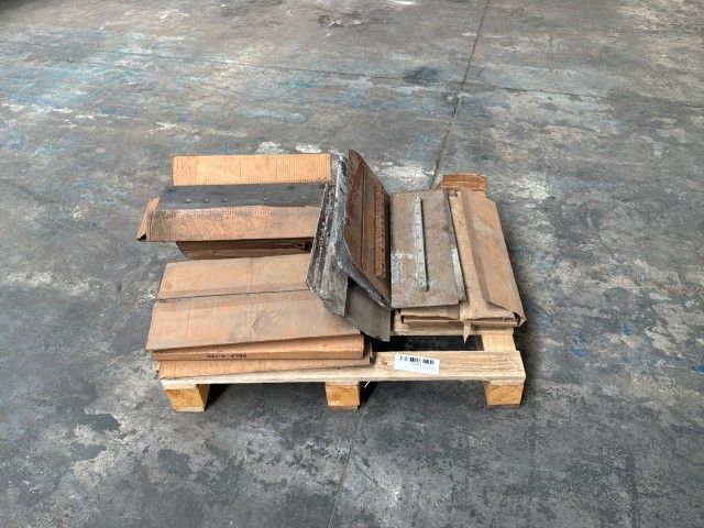 Batch of blades for concrete trowels