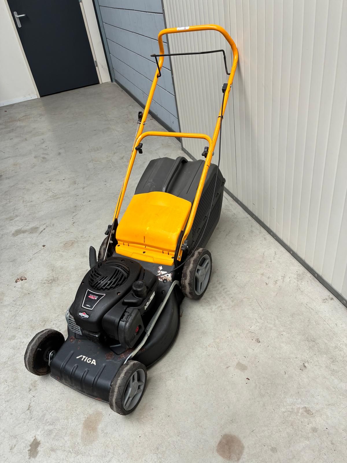 Stiga Collector 48 B grasmaaier