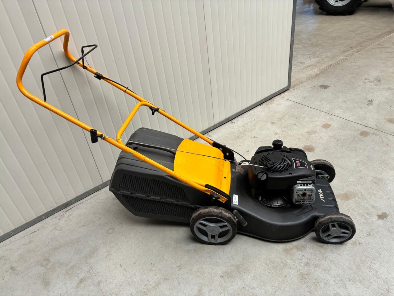 Stiga Collector 48 B grasmaaier