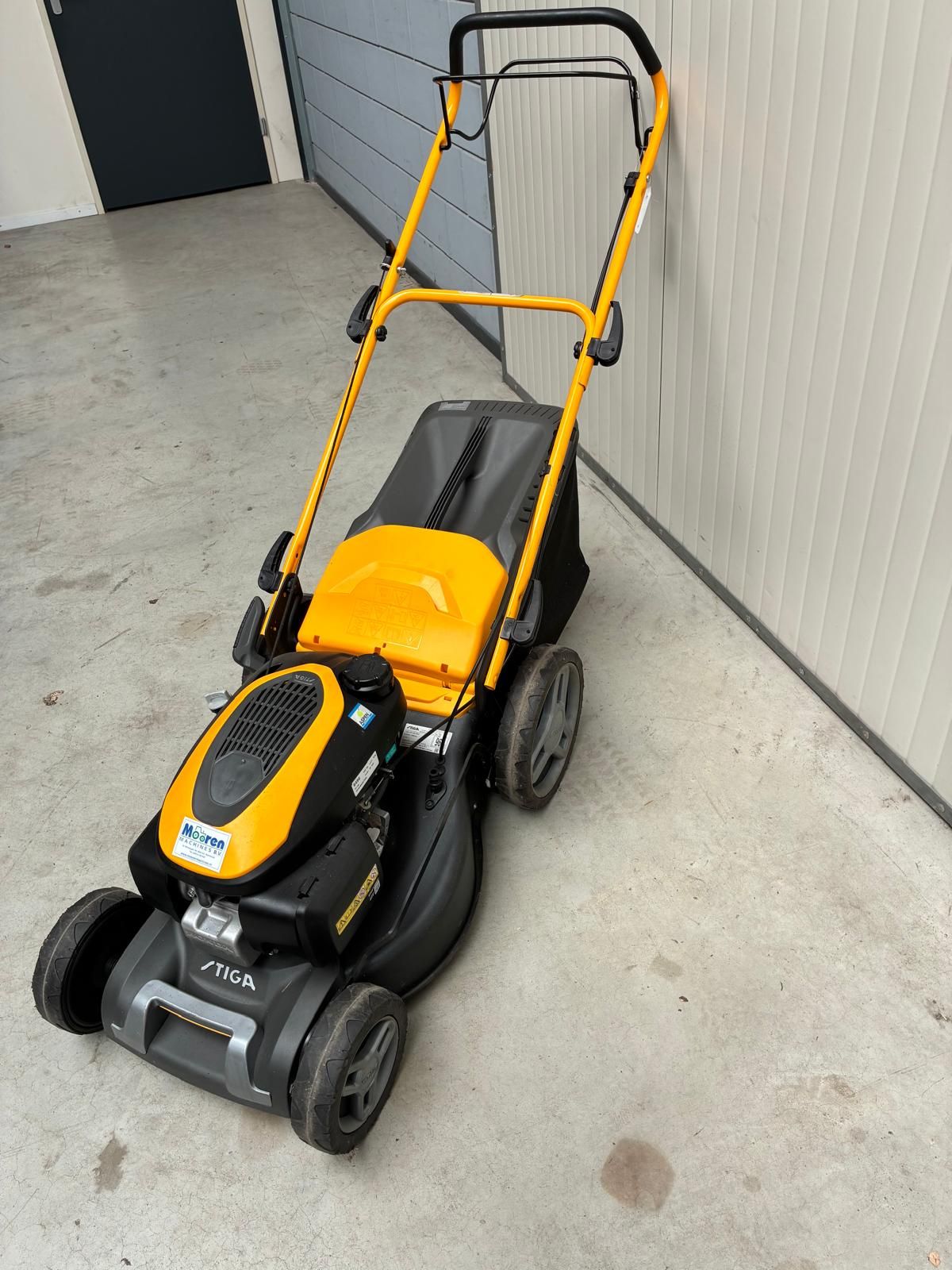 Stiga Combi 48 SQH grasmaaier