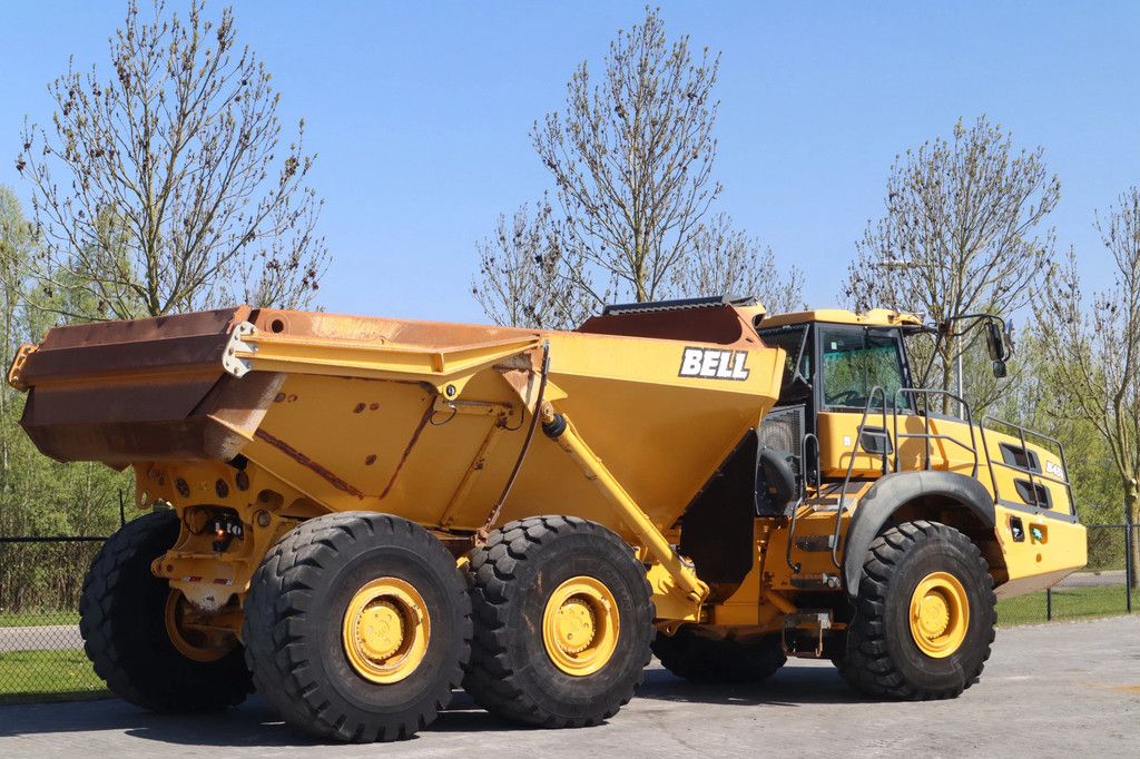 Bell B45E | B 45 E | TAILGATE | GOOD TIRES