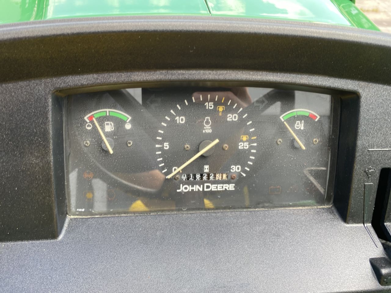 John Deere 5055E