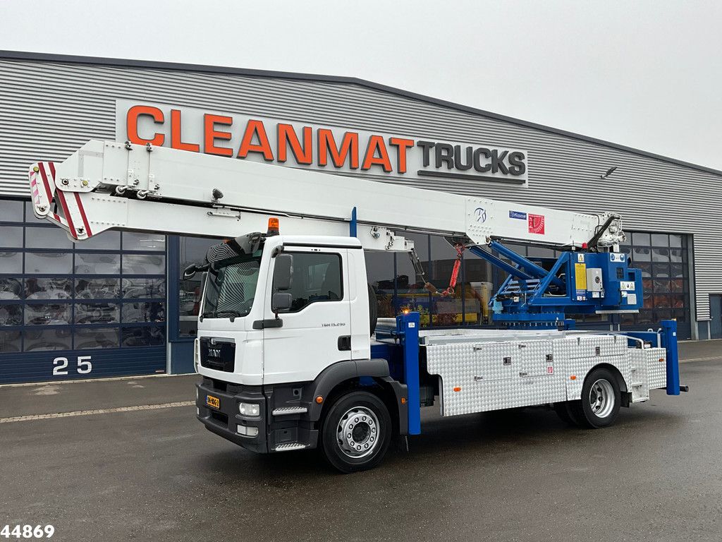 Man TGM 15.290 Klaas 35 meter Dachdecker Kran