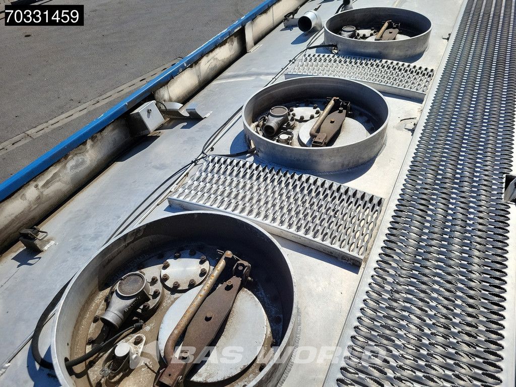 Mercedes Axor 1833 4X2 Tank Truck 3 Compartments Euro 5