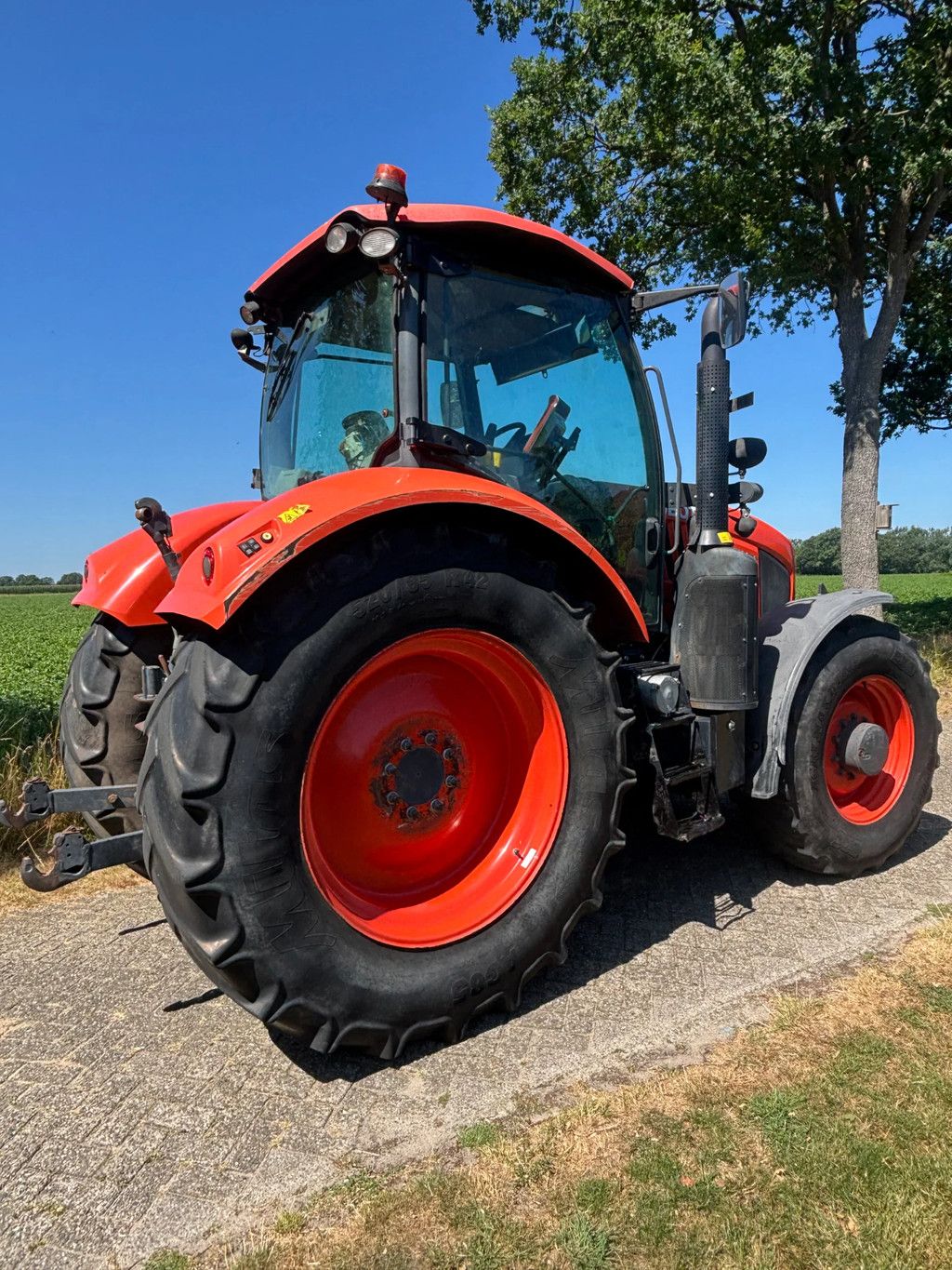 Kubota M7151 M7151