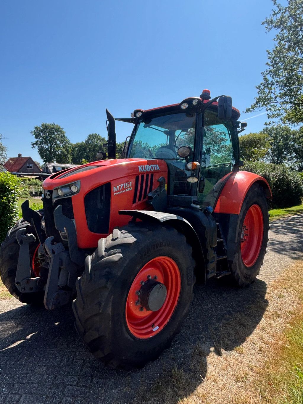 Kubota M7151 M7151