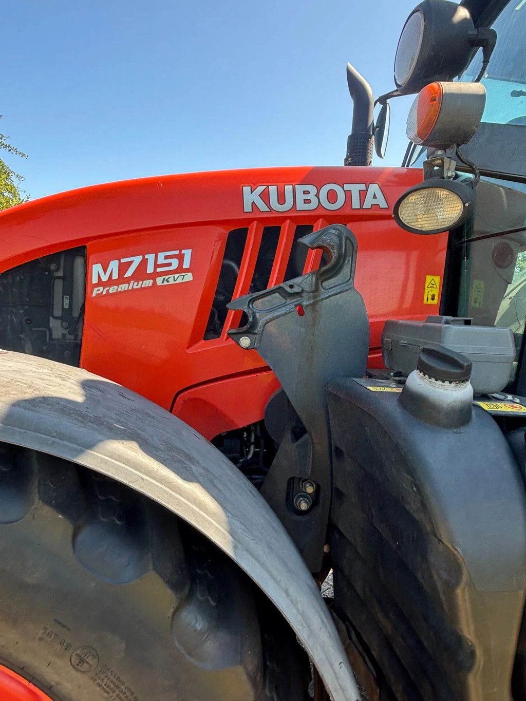 Kubota M7151 M7151