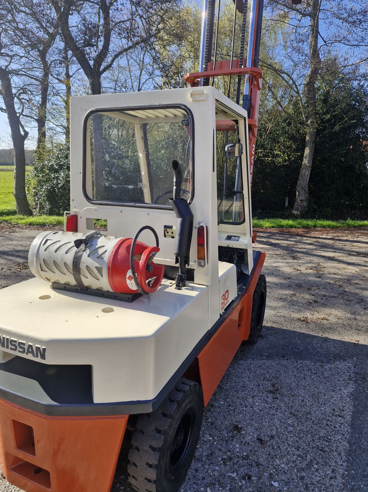 Nissan heftruck. RGH 02A - 30U