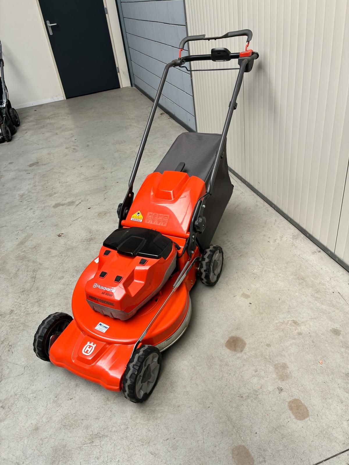Husqvarna LC551iV professionele accumaaier