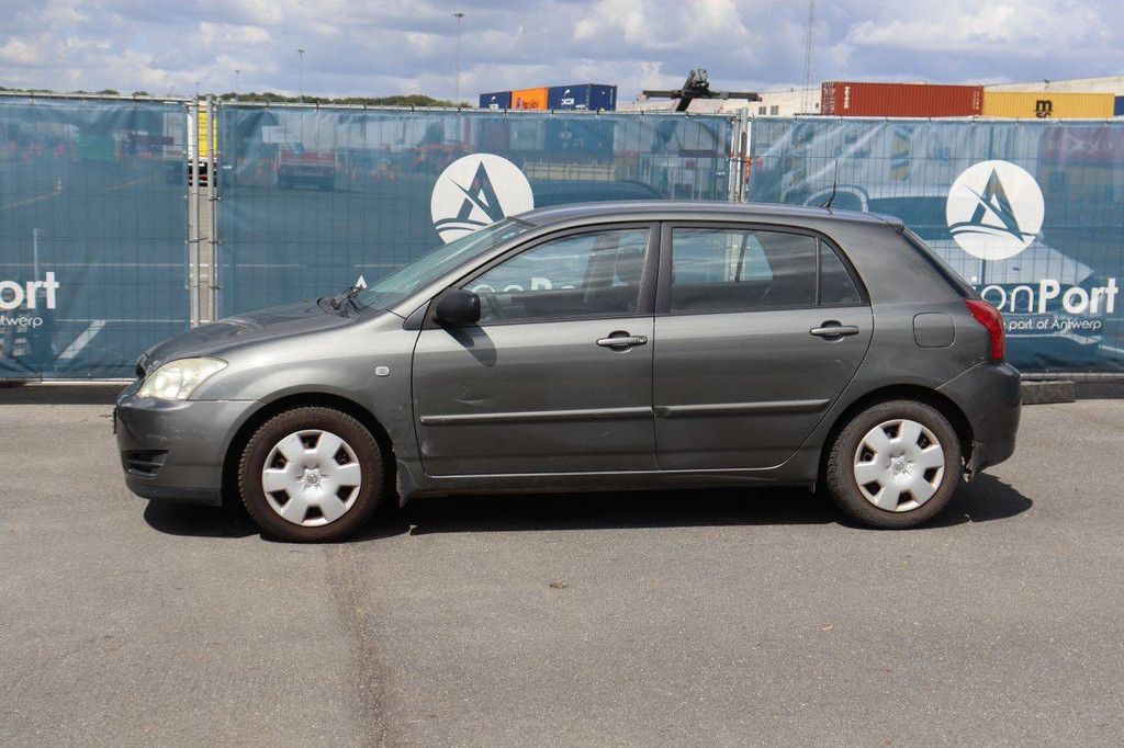 Pkw Toyota Corolla Benzin 97 PS 2005 (Marge)