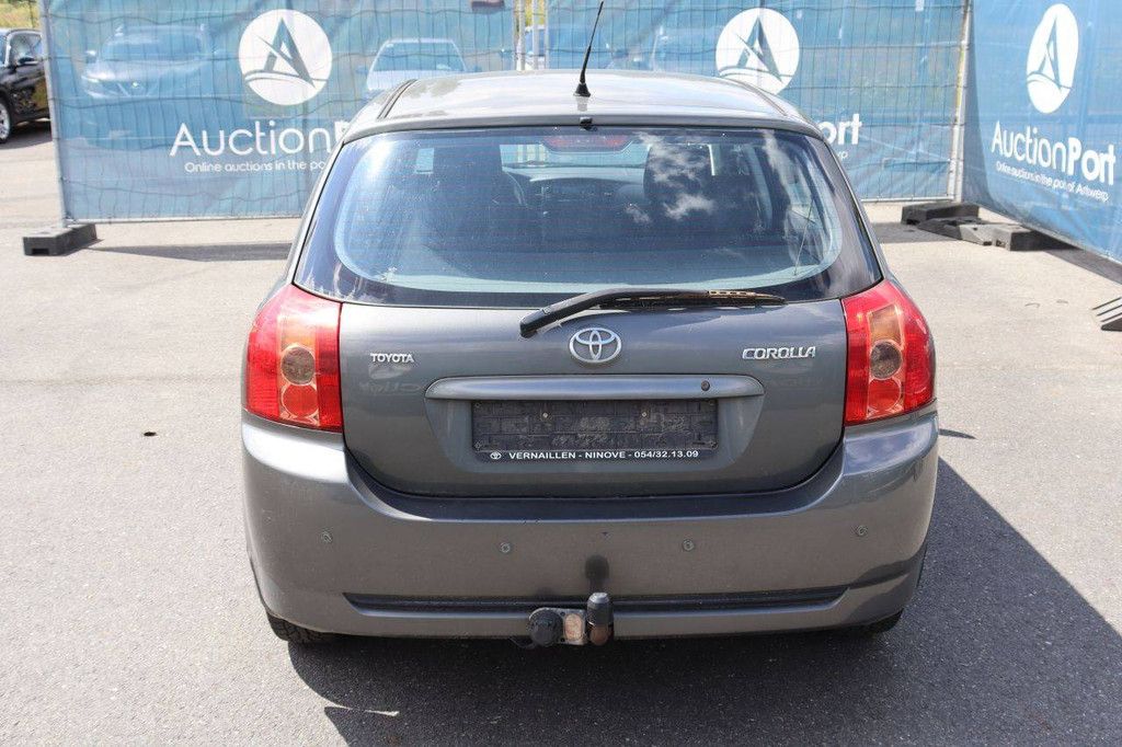 Pkw Toyota Corolla Benzin 97 PS 2005 (Marge)