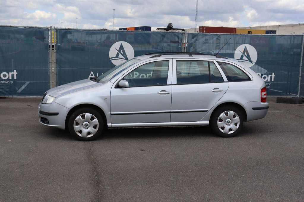 Pkw Skoda Fabia Benzin 64 PS 2008 (Margin)