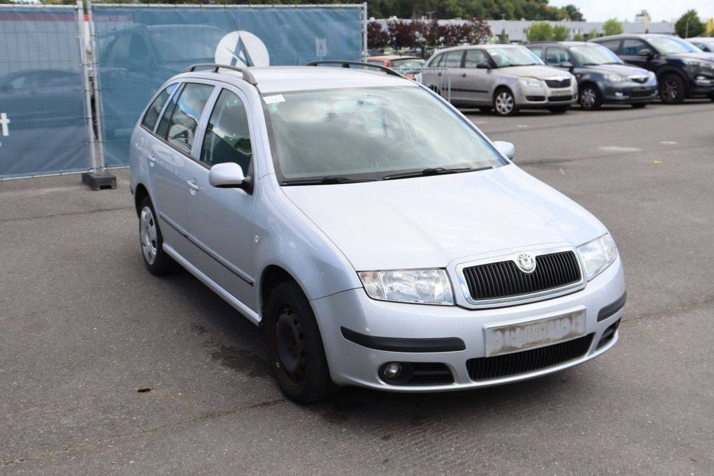 Pkw Skoda Fabia Benzin 64 PS 2008 (Margin)