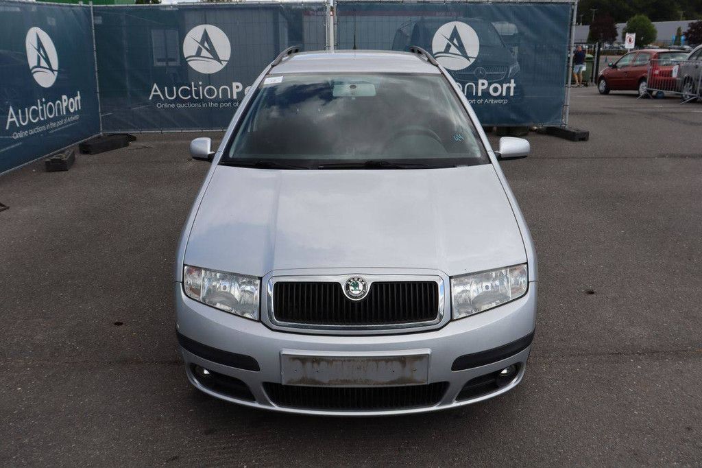 Pkw Skoda Fabia Benzin 64 PS 2008 (Margin)