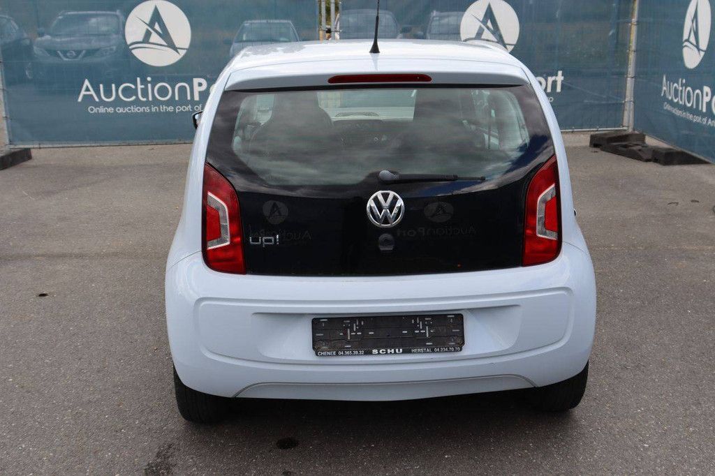 Passenger car Volkswagen Up Petrol 60hp 2013 (Margin)