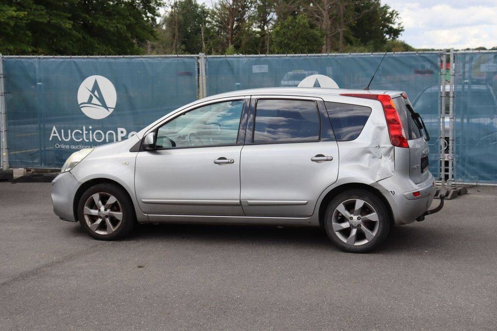 Personenauto Nissan Note Benzine 88pk 2011 (Marge)