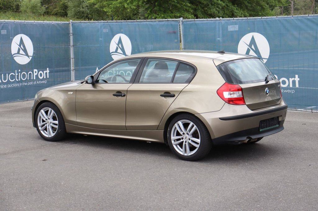 Passenger car BMW 116i Petrol 115hp 2006 (Margin)