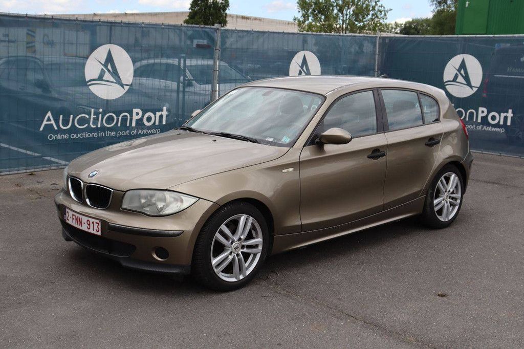 Passenger car BMW 116i Petrol 115hp 2006 (Margin)