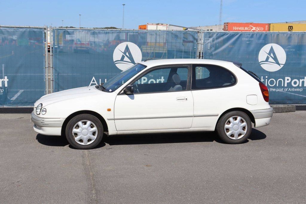 Pkw Toyota Corolla Benzin 97 PS 1999 (Marge)