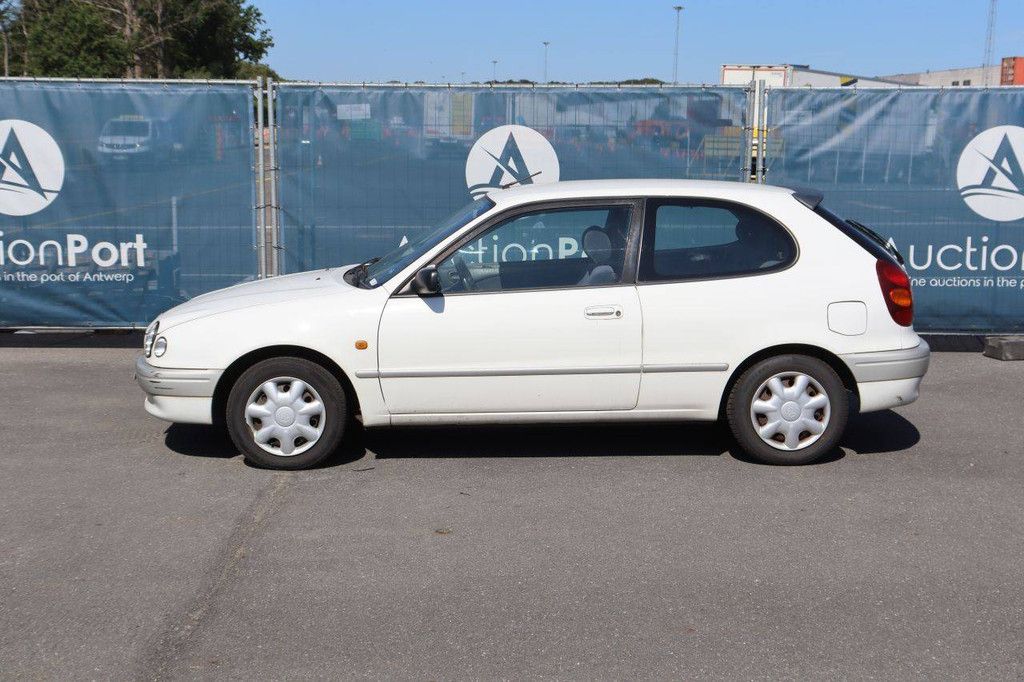 Pkw Toyota Corolla Benzin 97 PS 1999 (Marge)