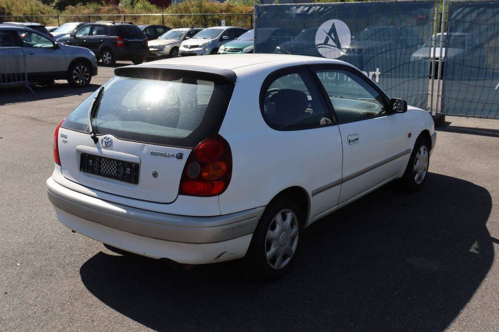 Pkw Toyota Corolla Benzin 97 PS 1999 (Marge)