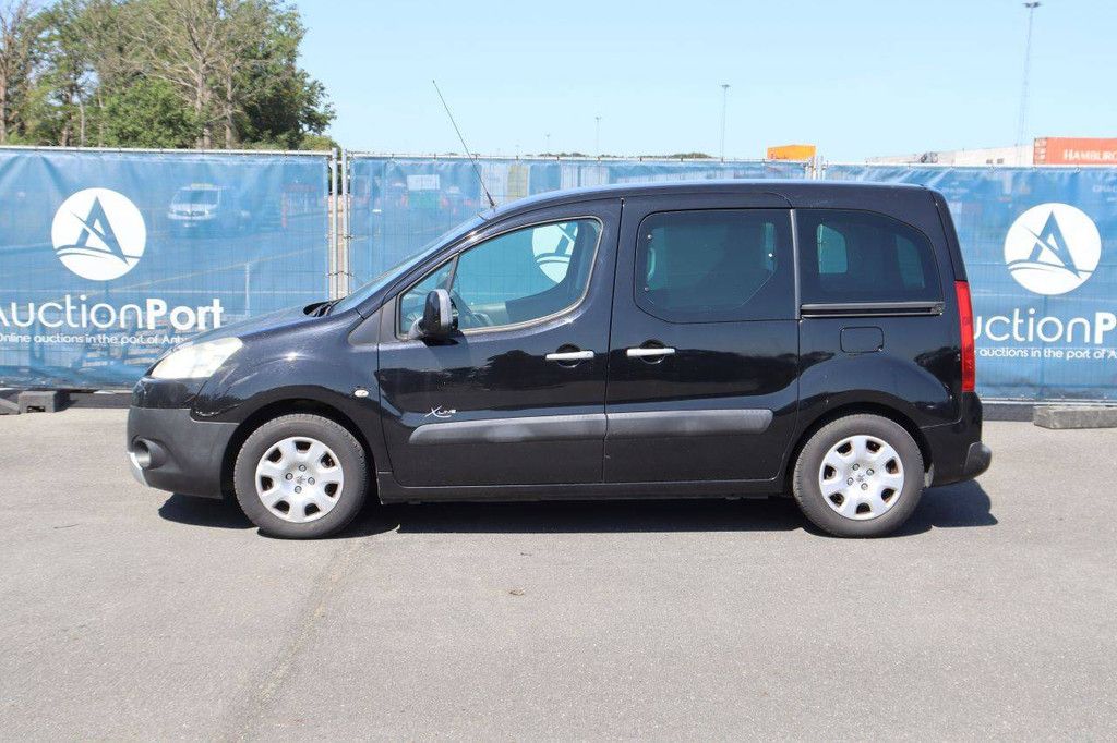 Pkw Peugeot Partner Tepee Diesel 90 PS 2010 (Margin)
