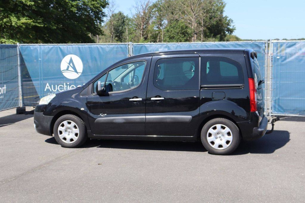 Pkw Peugeot Partner Tepee Diesel 90 PS 2010 (Margin)