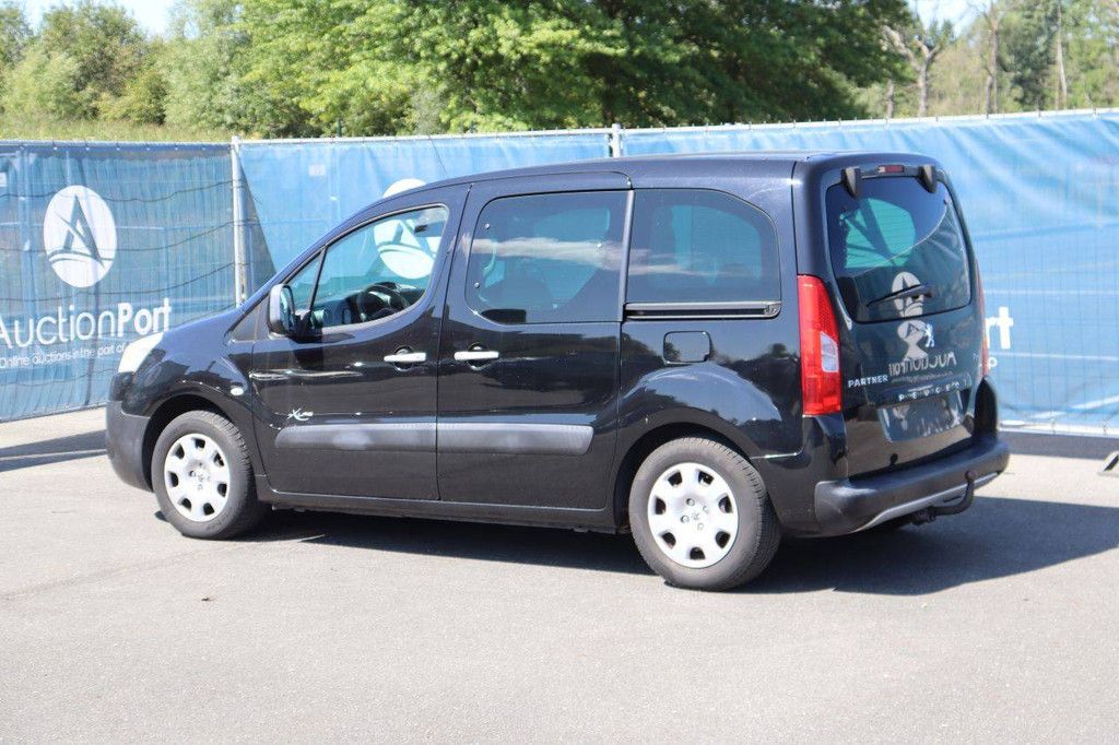 Pkw Peugeot Partner Tepee Diesel 90 PS 2010 (Margin)