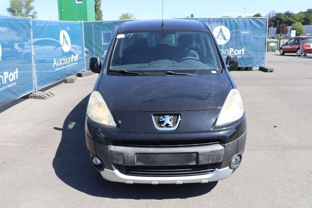 Pkw Peugeot Partner Tepee Diesel 90 PS 2010 (Margin)
