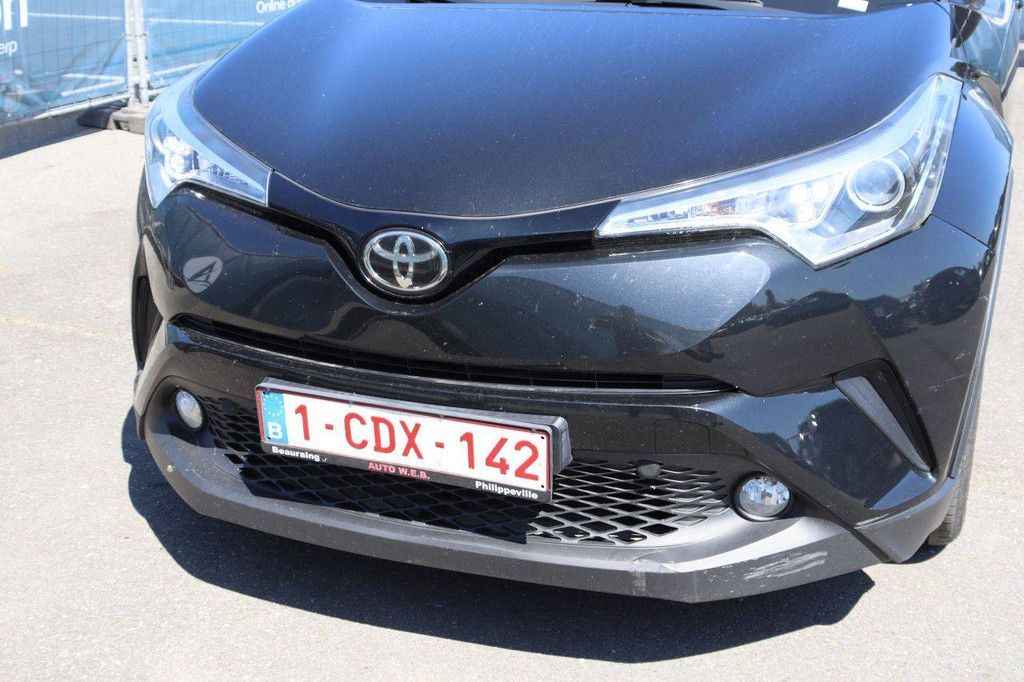 Toyota C-HR Passenger Car Petrol 116hp 2017 (Margin)