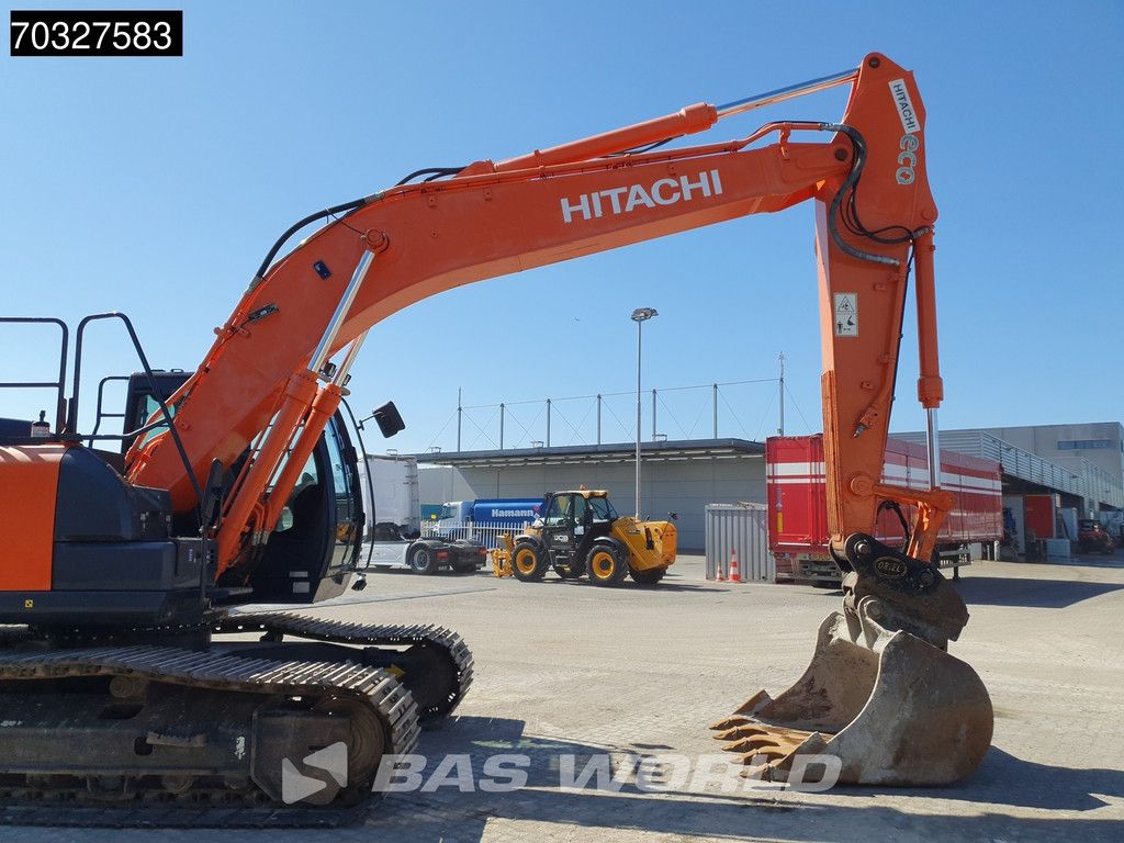 Hitachi ZX210 LC -6